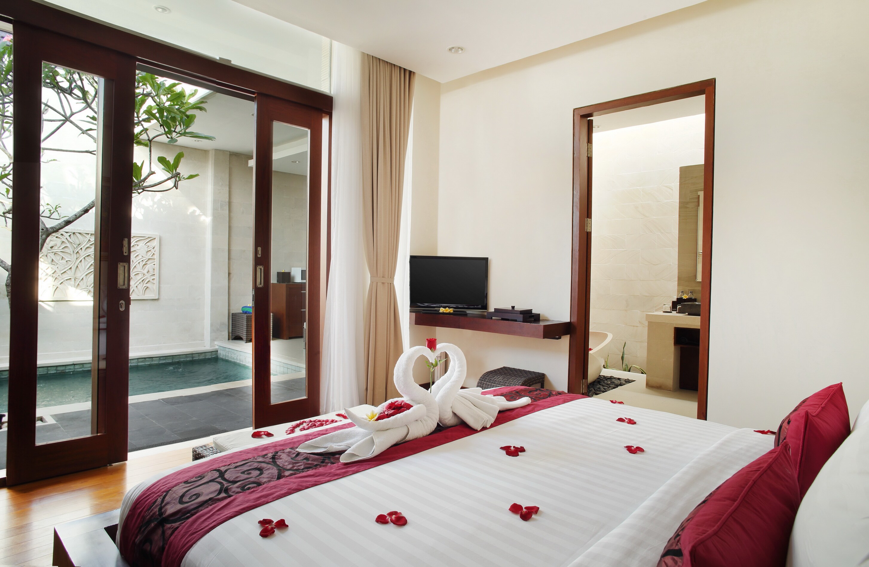 Daluman Villas bali - Tap to explore photos