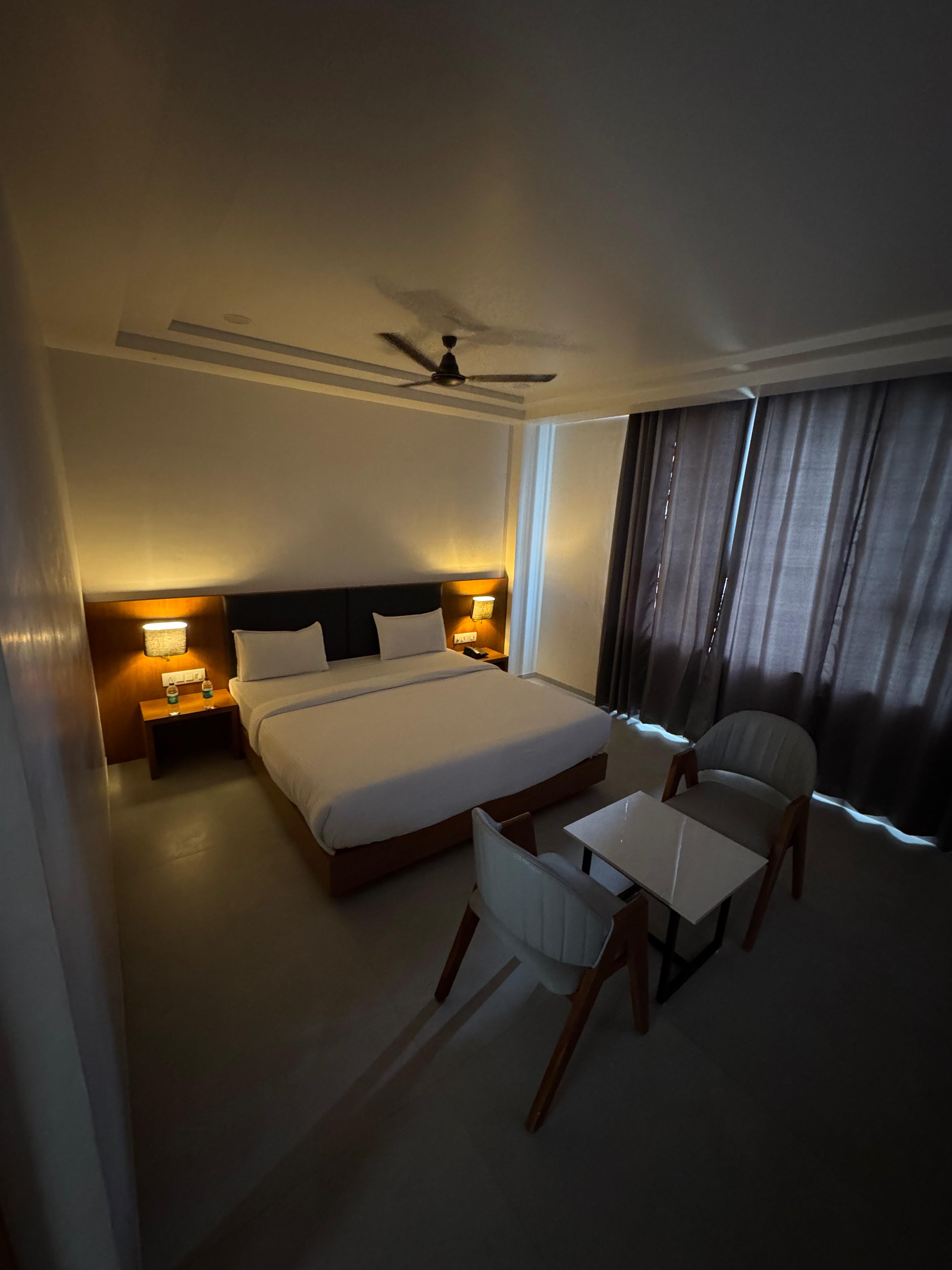Hotel Madhukta Inn - Tap to explore photos