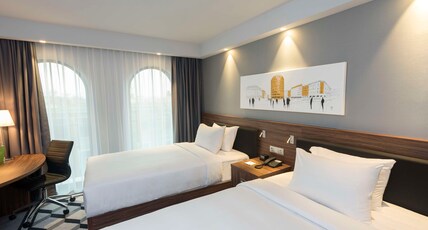 Hampton by Hilton Poznan Old Town Room Type - TWIN ROOM WITH VIEW