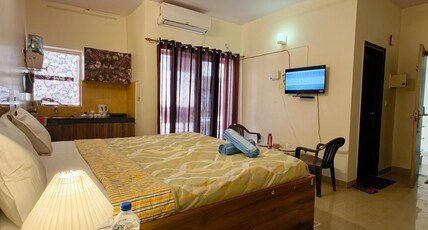 Peaceful AC Flat 5 Min Prem Banke Bihari Mandir Room Type - Peaceful AC Flat 5 Min Prem Banke Bihari Mandir