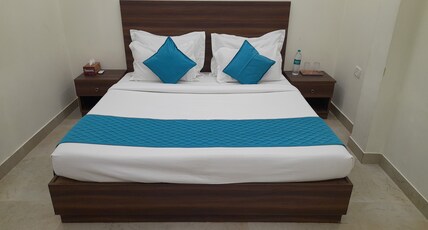 ROYAL MANSION Room Type - EXECUTIVE ROOM