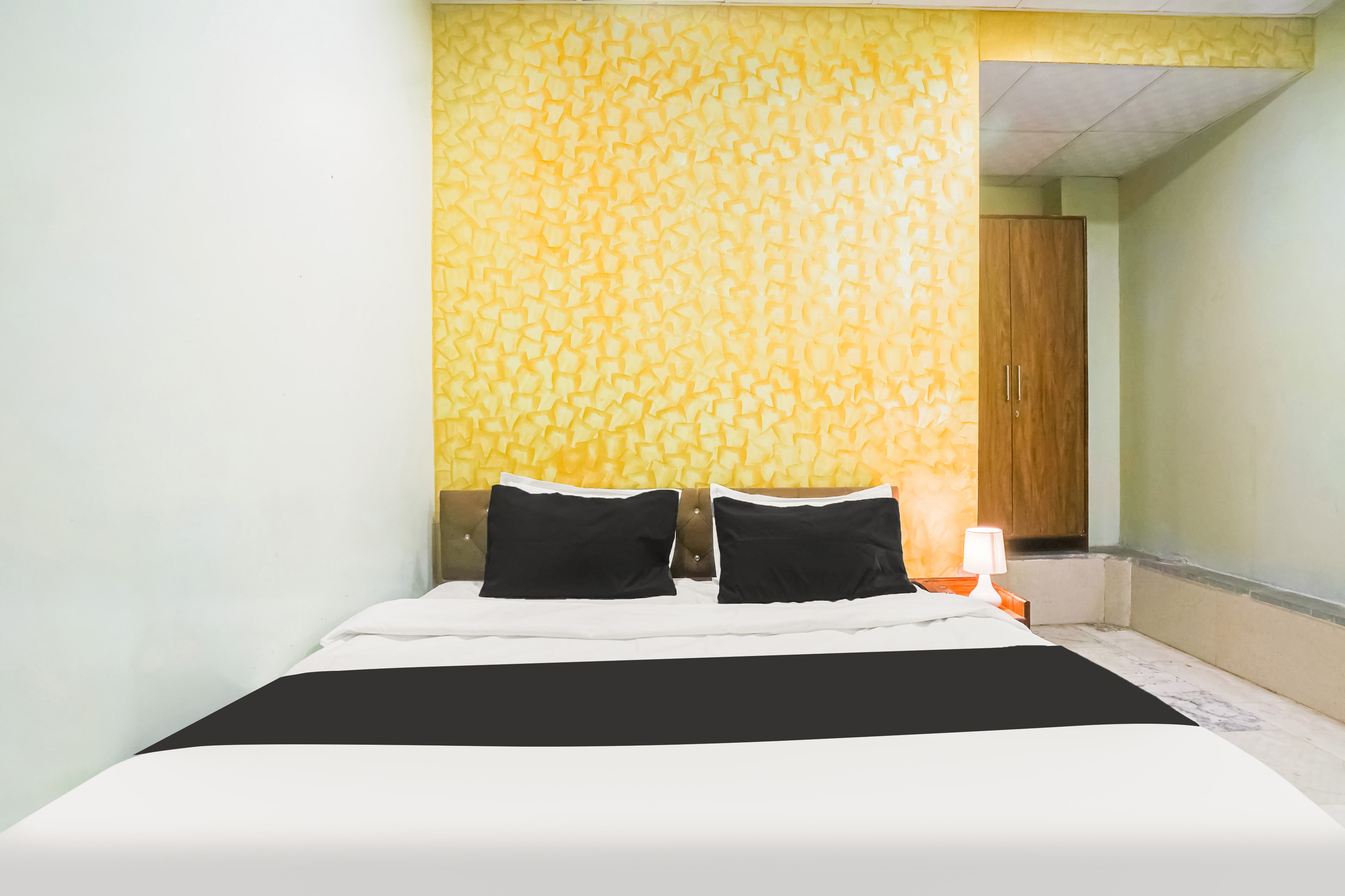 Hotel O Mansa - Tap to explore photos