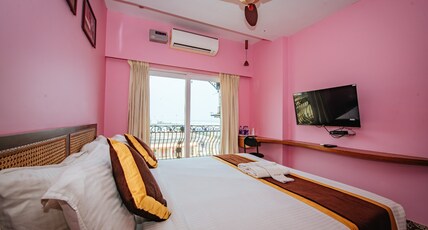 Crystal Bay Room Type - Crystal Deluxe (Side Sea View)