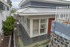 Hotel O 95063 Afifah Syariah Guest House Manado