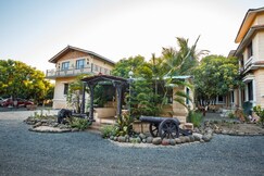 Gir Lions Paw Resort with Swimming Pool