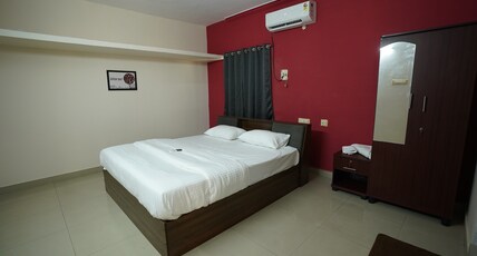 Zenova Stays Chennai Room Type - Deluxe Room