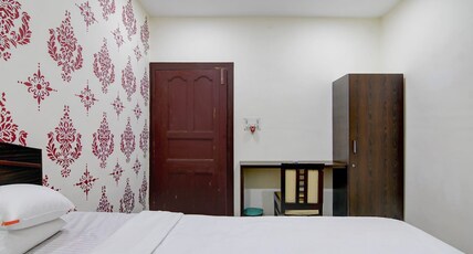 Springwood Inn - 400m Sector V Metro Room Type - Deluxe AC Room
