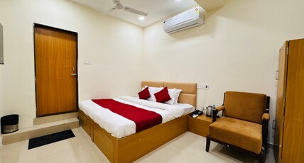 HOTEL SHIVLOK Room Type - Deluxe Room