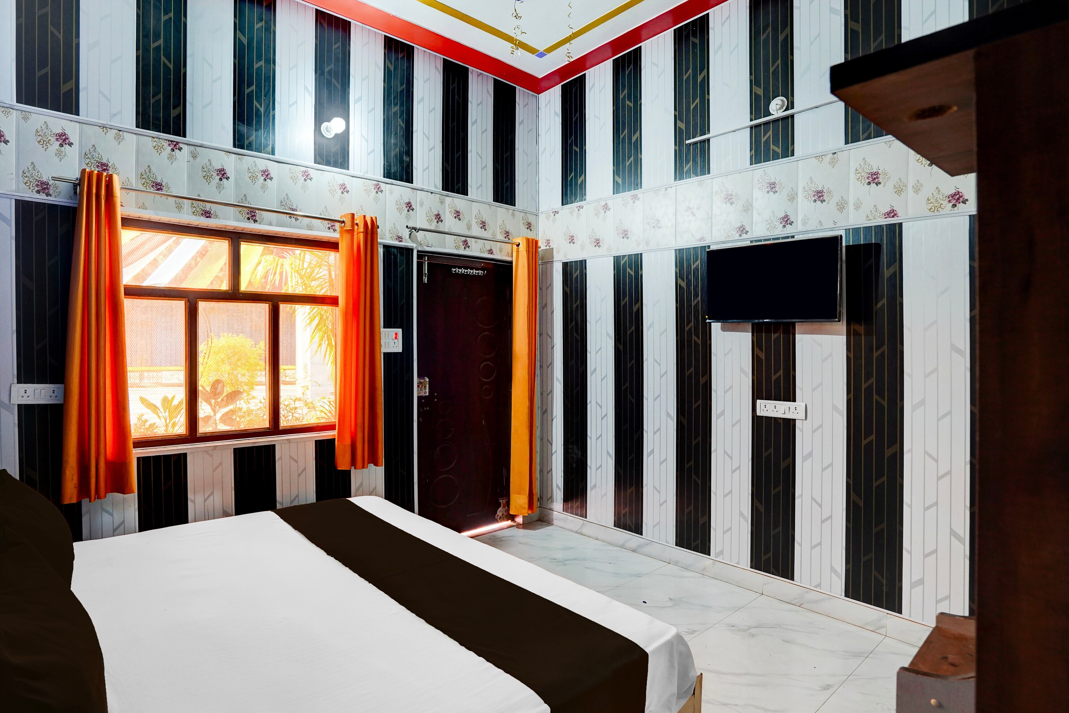 Hotel O Ranjana Diamond - Tap to explore photos