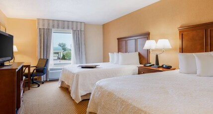 Hampton Inn & Suites Detroit/Chesterfield Township Room Type - 2 QUEEN BEDS STANDARD NS