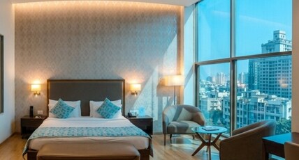 VIhang's Palm Club Room Type - Superior Room(Pool View)