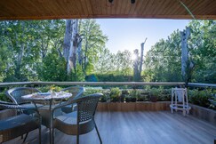 StayVista at Bay @ Waterside Estate