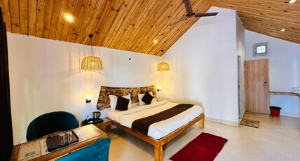 Corbett View Resort Room Type - Luxury Cottage (Pool Side)