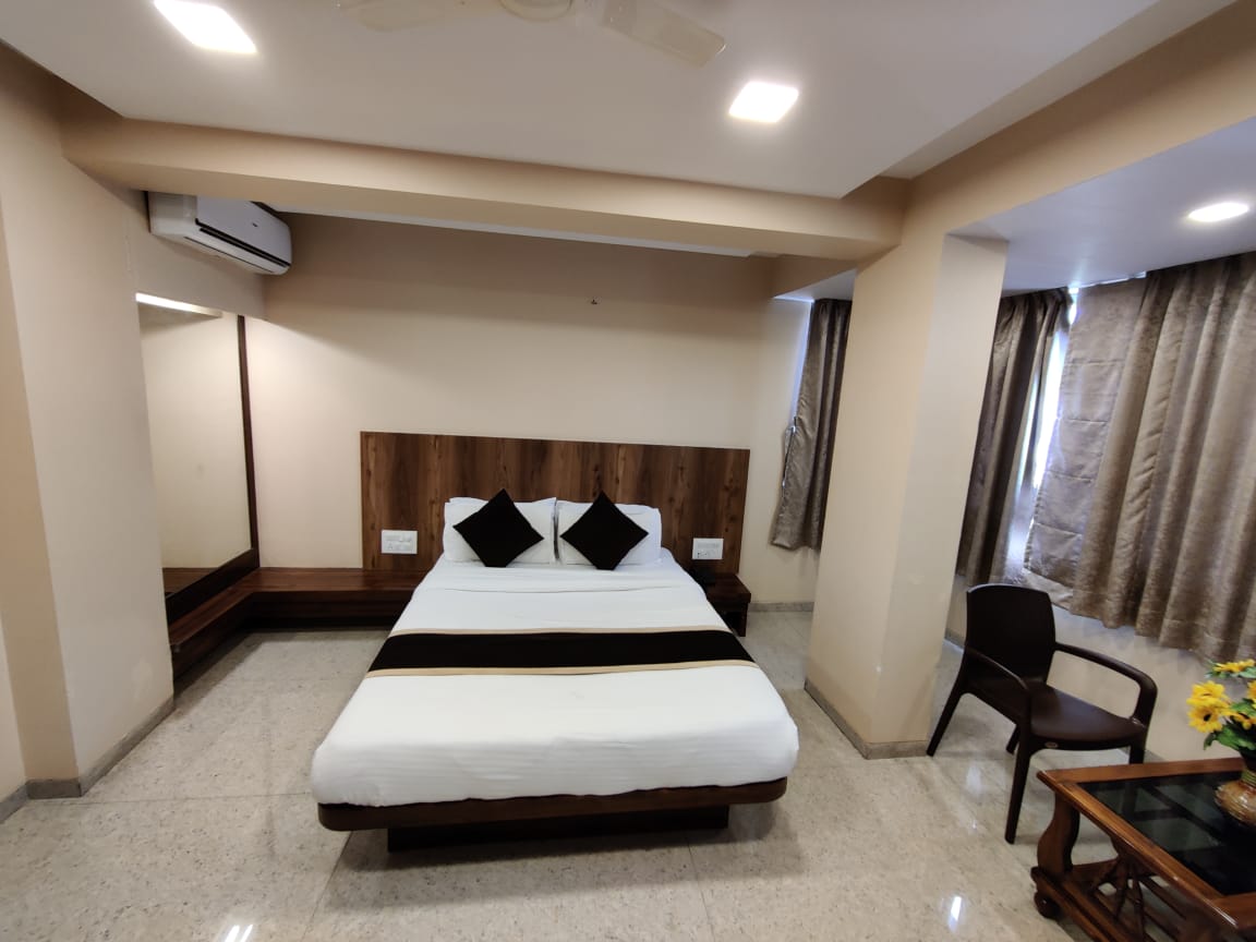 Hotel Forest View - Tap to explore photos