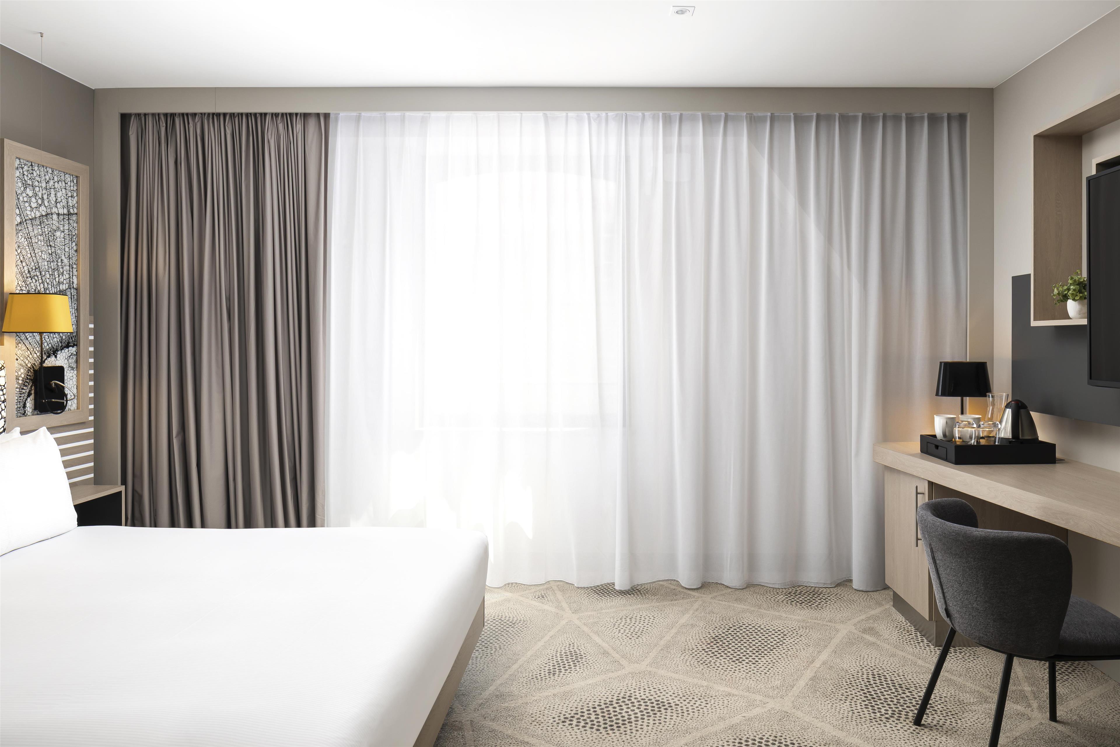 Hilton Garden Inn Paris La Villette - Tap to explore photos
