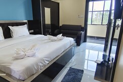 Vaidehi INN A UNIT OF VAIDEHI GUEST HOUSE