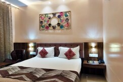 Hotel Luxuria