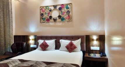 Hotel Luxuria Room Type - Superior Double or Twin Room