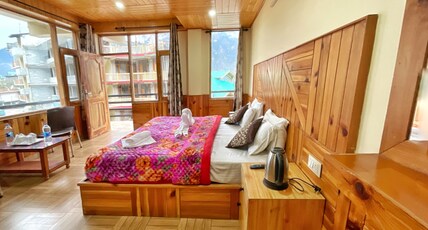 Katha inn Room Type - Premium king Room