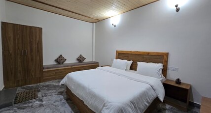 Keshav Retreat Homestay Room Type - Deluxe Room with Balcony
