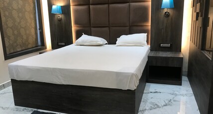 HOTEL TULSI PVT LTD Room Type - MAHARAJA SUIT ROOM