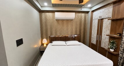 Eloria Grand Room Type - Swing Room