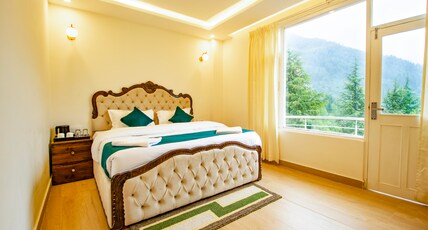 Hotel Snow World Room Type - Premium Suite with Private Balcony and Snow Mountain View