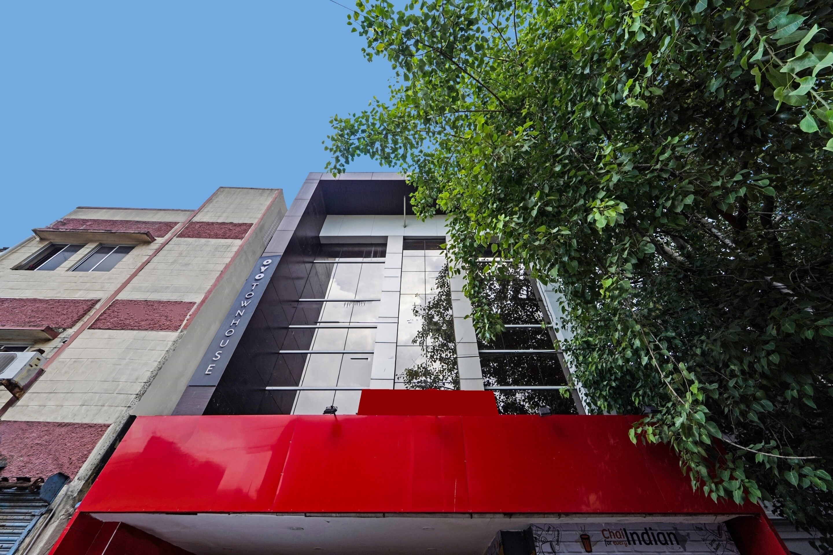 Townhouse Anna salai - Tap to explore photos