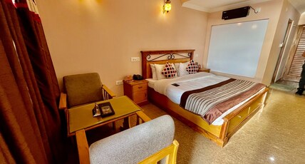 Hotel Asian Plaza Mcleodganj Room Type - Super Deluxe Room