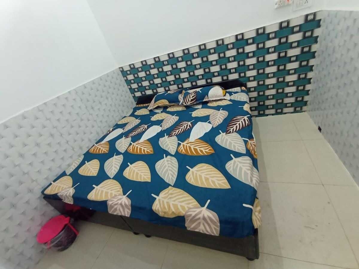 OYO 843682 The Relax Hotel & Restaurant - Tap to explore photos
