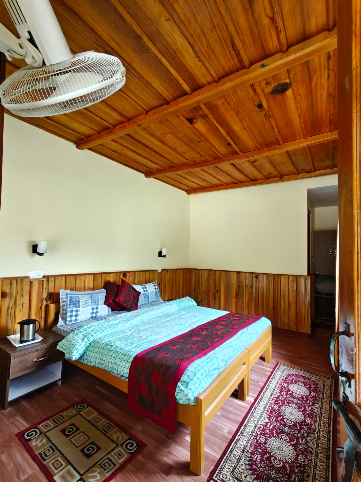 Anand Ganga Homestay Retreat - Tap to explore photos