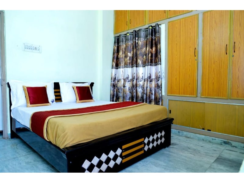 Jk Home Stay - Tap to explore photos
