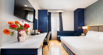 Nicecy NganHa Hotel Room Type - Premier Double Room