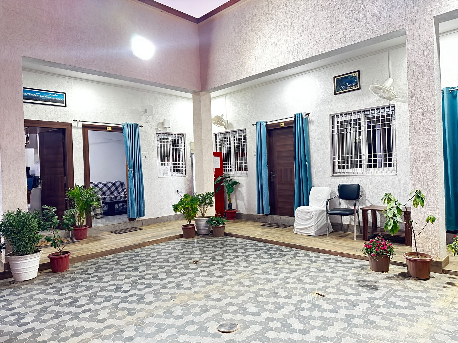 Avana Bliss Retreat Homestay || Single & Studio Rooms - Tap to explore photos