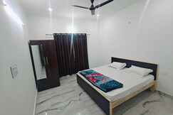 Shri Vinayak Rooms
