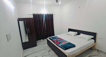 Shri Vinayak Rooms Room Type - Deluxe room Shri Vinayak Rooms Room Type - Deluxe room