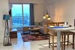 Rooms of Blue Haven JP Greens Noida Pari Chowk Expo Mart