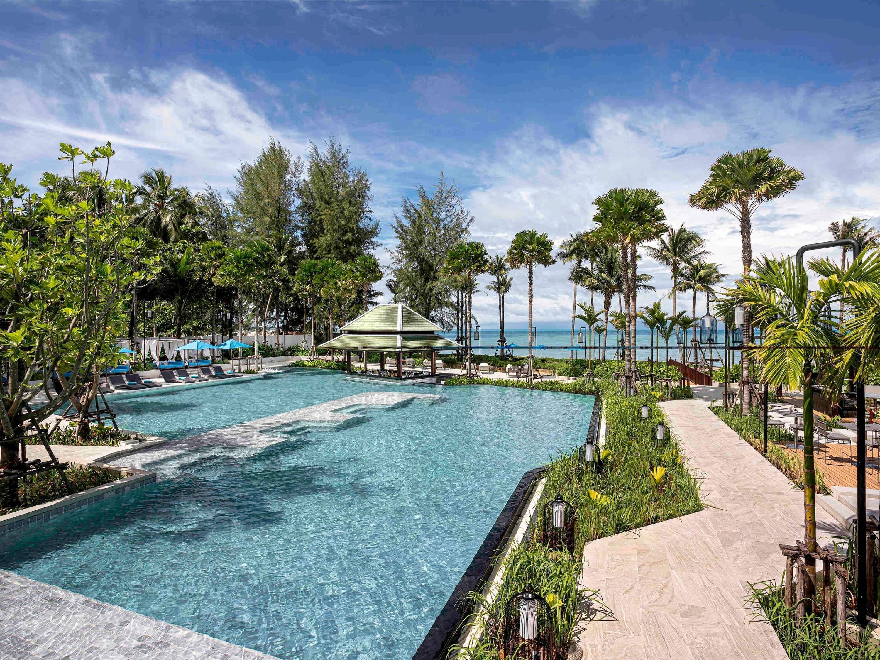 Grand Mercure Khao Lak Bangsak - Tap to explore photos