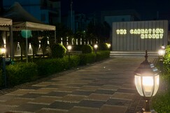 THE CARNATION HOTEL & RESORT