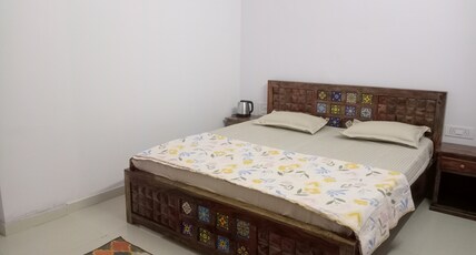 Colonel's Villa Room Type - Spacious King-Size Garden View Room 