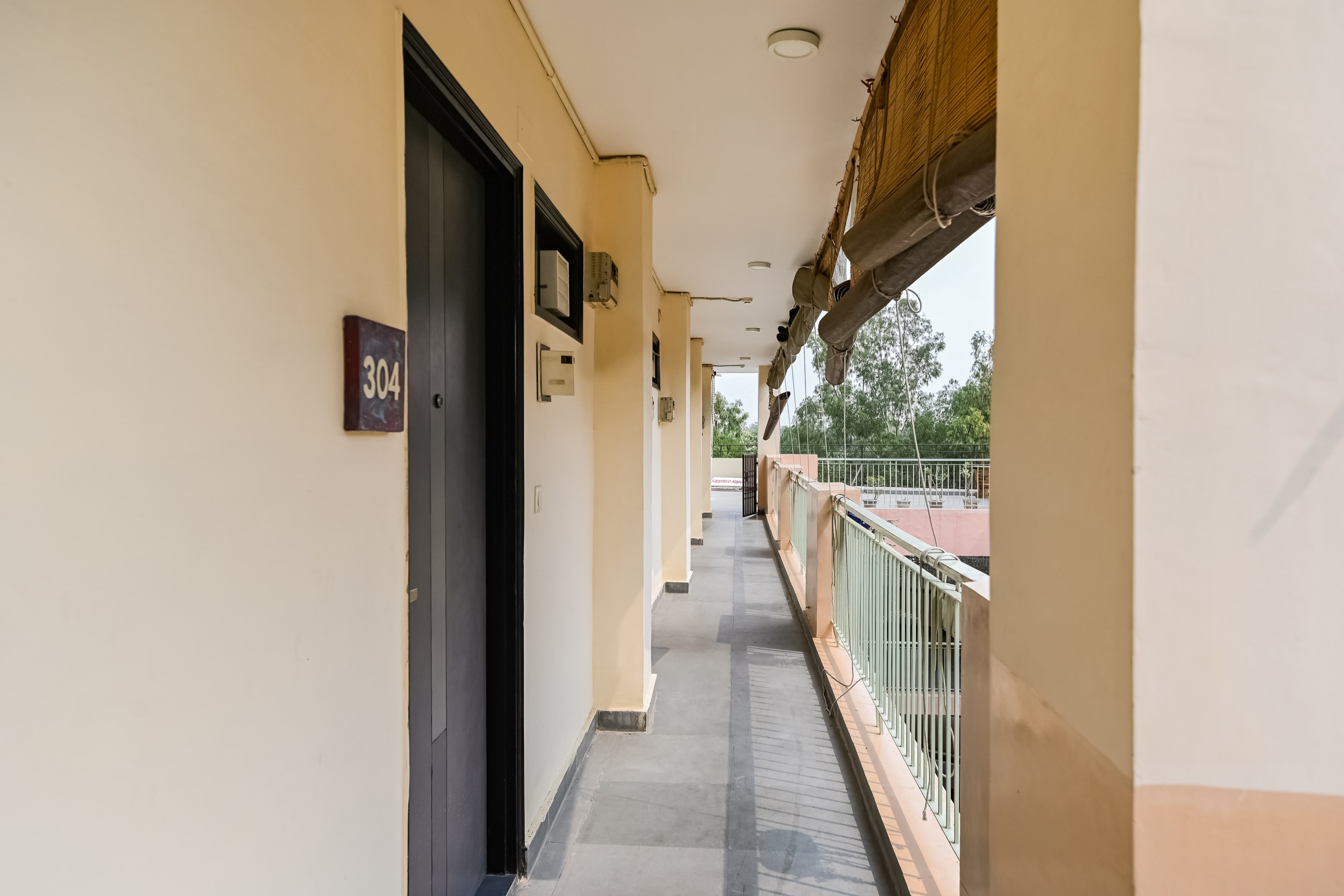 OYO 35983 Meraki Boutique Hotel - Tap to explore photos
