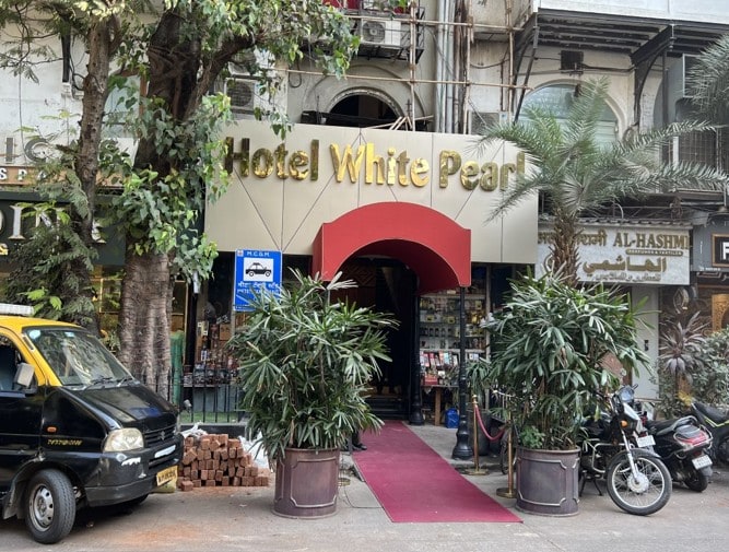 Hotel White Pearl - Colaba - Tap to explore photos