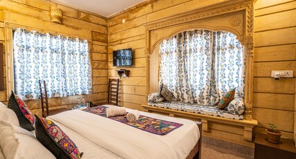 Hotel Relax Inn Room Type - Superior Queen Room