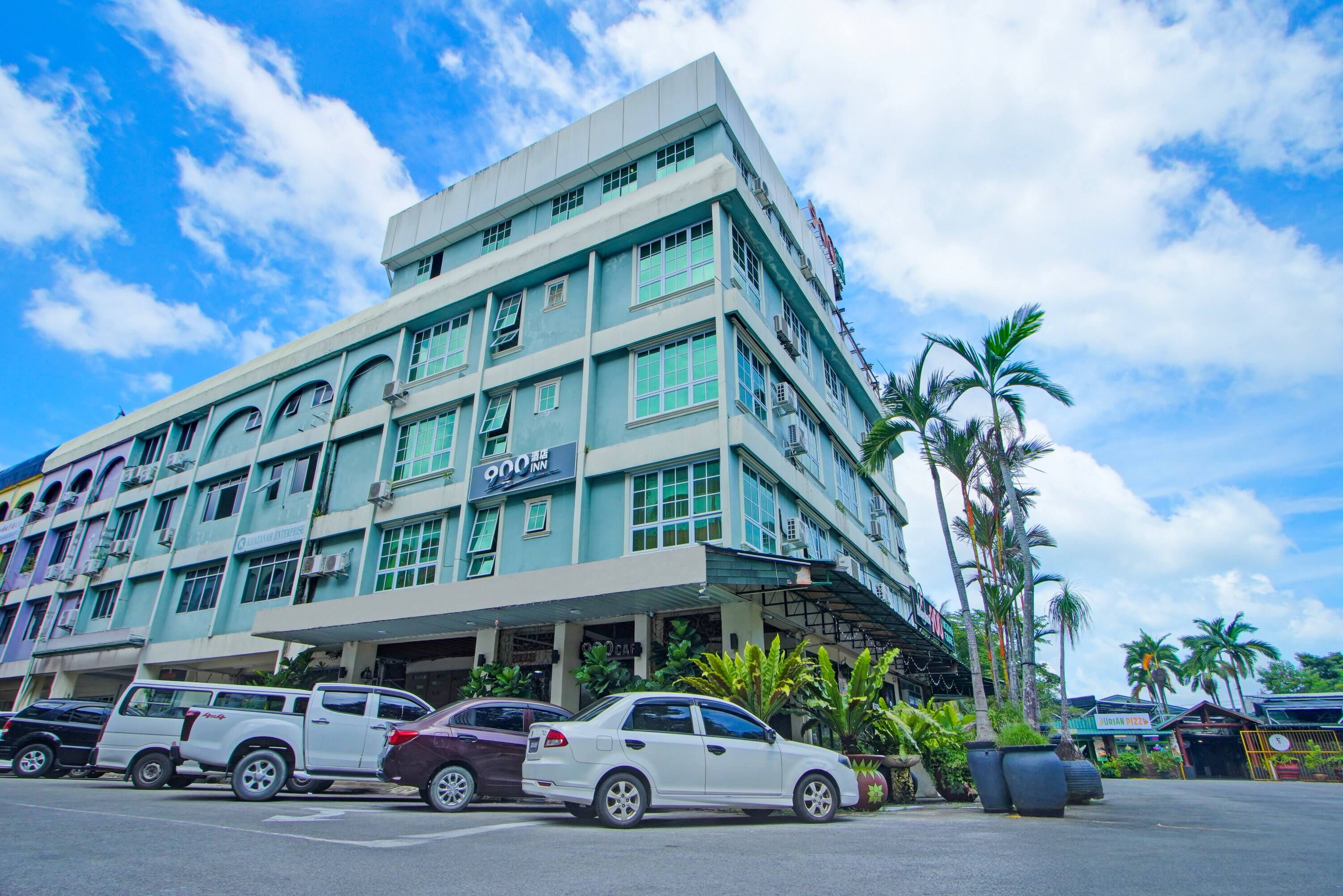 Townhouse Near Tanjung Batu Formerly 900 Inn - Tap to explore photos
