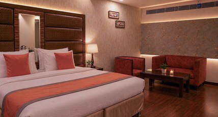 Hotel Sea Valley Azure Gurugram Room Type - Premium Room with Bathtub