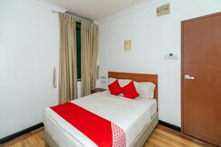 Super OYO 89847 Switz Paradise Hotel
