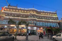 S N HOTEL INN,Bulandshahr