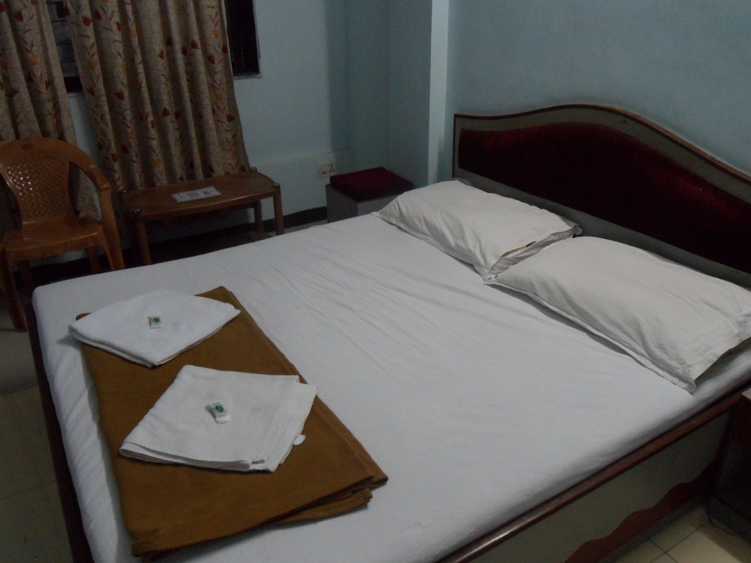 Hotel Parth - Tap to explore photos