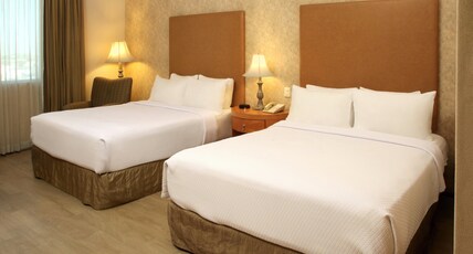 Crowne Plaza TORREON Room Type - 2 Double Standard Lounge Access