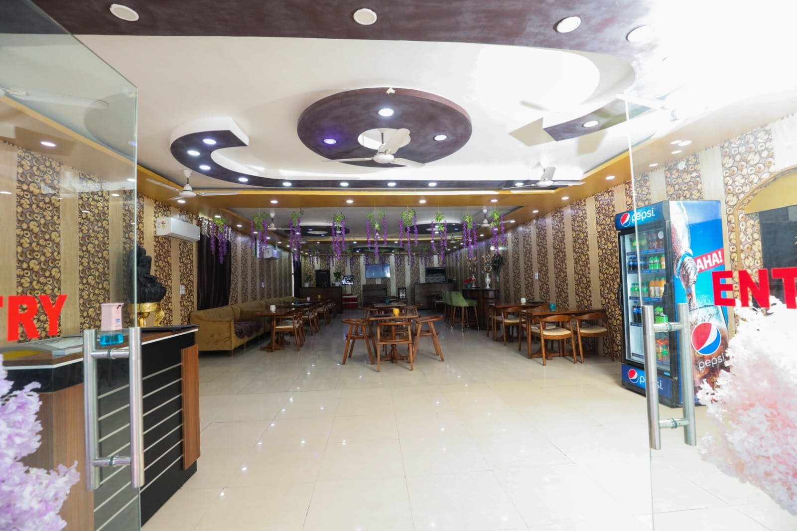 Main gallery